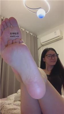 娩娩大魔王清纯女友裸足羞辱 JS241103-31