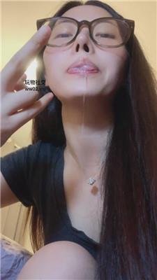 娩娩大魔王清纯女友裸足羞辱 JS241103-31