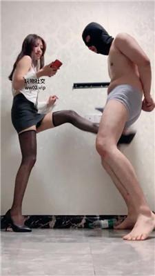 米奇妙妙屋黑丝高跟踩/踢裆/耳光揪耳朵/滴蜡 bf46540