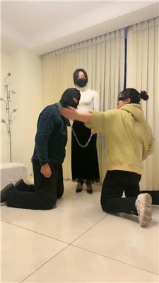 辣姐情侣奴-奴下奴-狗链遛狗/戒尺虐打/骑马舔脏鞋/喝圣水 bf46538
