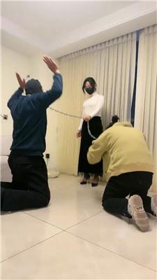 辣姐情侣奴-奴下奴-狗链遛狗/戒尺虐打/骑马舔脏鞋/喝圣水 bf46538