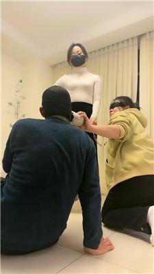 辣姐情侣奴-奴下奴-狗链遛狗/戒尺虐打/骑马舔脏鞋/喝圣水 bf46538