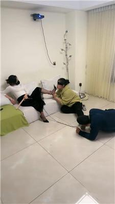 辣姐情侣奴-奴下奴-狗链遛狗/戒尺虐打/骑马舔脏鞋/喝圣水 bf46538