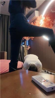 诗诗骑马骑脖/白袜脚蹂躏 bf46539