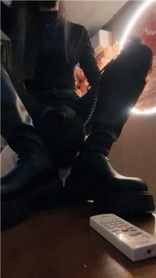 诗诗骑马骑脖/白袜脚蹂躏 bf46539