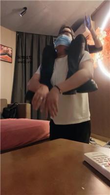 诗诗骑马骑脖/白袜脚蹂躏 bf46539