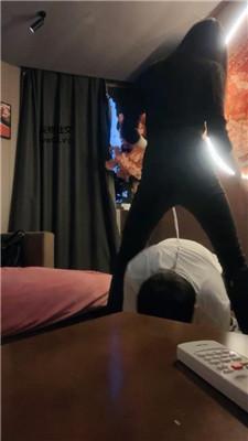 诗诗骑马骑脖/白袜脚蹂躏 bf46539