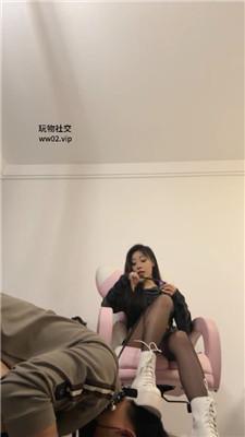 【爱秀套图】【莫吉托】短靴黑丝踩虐/重度鞭打/虐乳喂口水bf46545