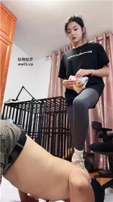 泡泡巧克力脏鞋底-踩踏喂食呕吐物 bf46503