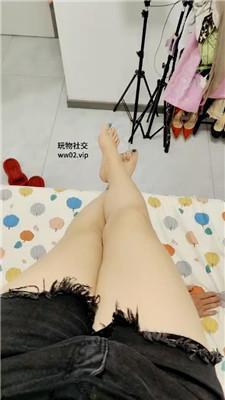 李老师骑狗背裸足踩踏 bf46505