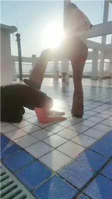 西北傻子173学生主楼顶调-圣水浓痰烟痰 bf46476