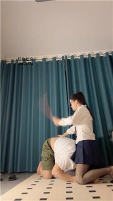 辣辣bb黑丝美腿胯下辱/鞭打/踩踏坐脸窒息 bf46438