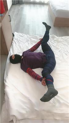 【爱秀套图】【爵恋霸主】高跟长靴踩虐/捆绑强制一字马bf46475