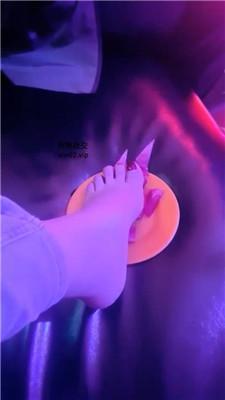 奶糖KTV玩虐家奴 JS241031-8