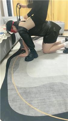 尤黎母畜-骑马sp转胯/长靴踩虐/舔脏鞋/耳光/品尝丝袜脚 bf46376