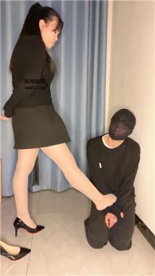 凶大无挠舔高跟肉丝/面壁思过完整版JS241028-31