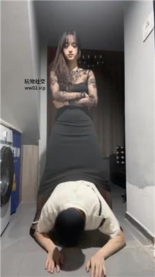 狗哥抽耳光/舔黑丝高跟/转胯踩踏/赏赐圣水 bf46329