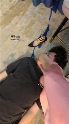 魔鬼天使肉丝脚捂脸窒息 JS241028-16