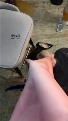 魔鬼天使肉丝脚捂脸窒息 JS241028-16