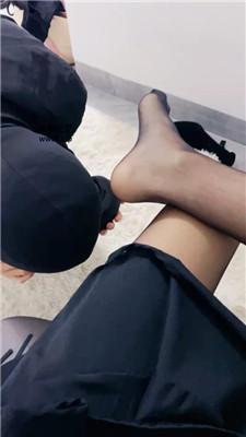 沐沐大大黑丝美腿恋足狂舔 JS241027-10