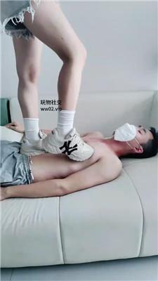 糟糕糕运动鞋白袜+黑丝高跟全体重踩踏 bf46257