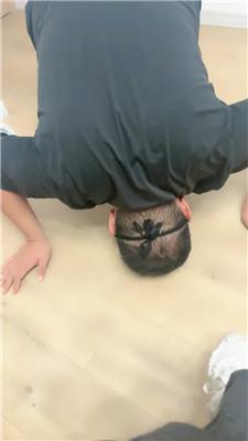 上海学生主邻居偷闻鞋子被我发现 JS241027-4