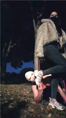 予涵户外-小白鞋船袜全体重踩踏/高跟暴虐 bf46289