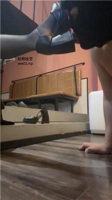 黑兔重口-脏鞋黑丝碾压踩/脚深喉喂酸奶/赏赐圣水 bf46243