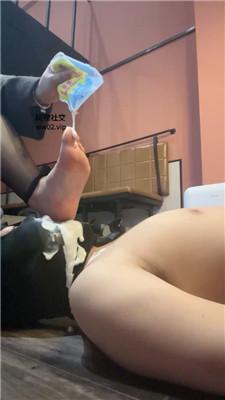 黑兔重口-脏鞋黑丝碾压踩/脚深喉喂酸奶/赏赐圣水 bf46243