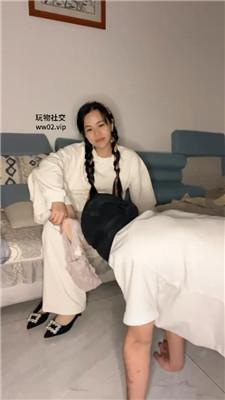 凶大无挠喜欢闻原味的贱奴 JS241027-9