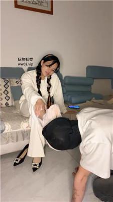 凶大无挠喜欢闻原味的贱奴 JS241027-9