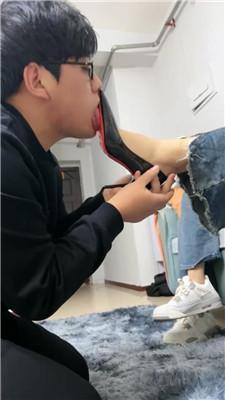 萝卜双女暴打贱狗耳光脸都打肿了 JS241026-15