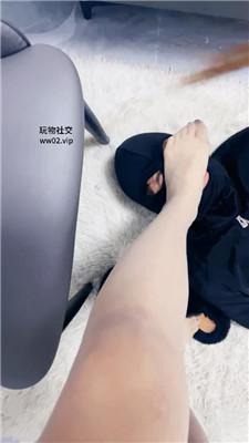 兜兜舔闻毛拖鞋肉丝脚/骑马 JS241025-22