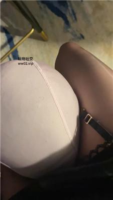 魔鬼天使黑丝脚踩虐/坐脸窒息/掐乳 bf46195