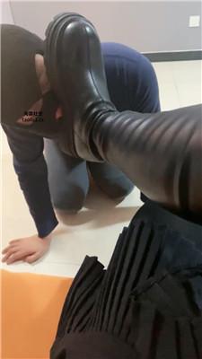 甜音骑马跪爬/跪舔原味白袜 JS241113-16