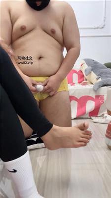 Qi7女友夜跑回家原味鞋袜辱虐 bf49943