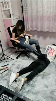 苏苏双S-骑马狗爬/sp鞭打/舔脏鞋 bf49940