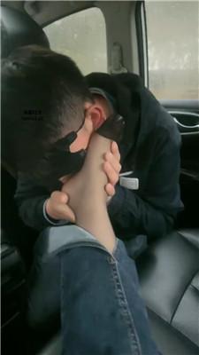 伊潼户外抓住跟踪狂暴揍 JS241114-9