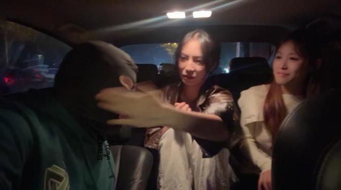 素人挖掘机路边开发羞涩姐妹花轮流虐 bf49936