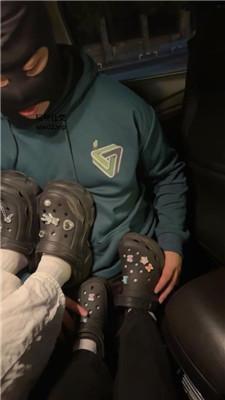 素人挖掘机路边开发羞涩姐妹花轮流虐 bf49936