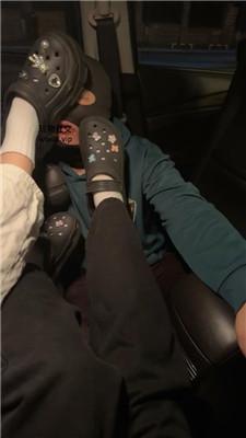 素人挖掘机路边开发羞涩姐妹花轮流虐 bf49936