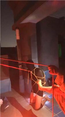 【爱秀套图】奶油米御姐姐调教贱狗捆绑如木乃伊【双视角】JS241026-14