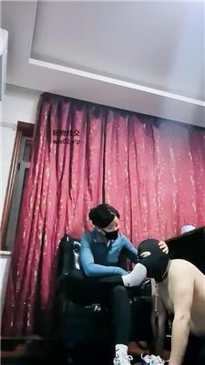 冷颜鞋绑脸呼吸控制/运动鞋白袜踩踏 bf46194