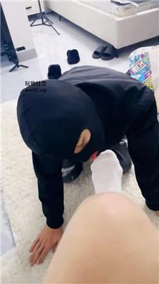 沐沐大大鞭打/白袜脚踩踏/裸足狂舔 JS241025-5