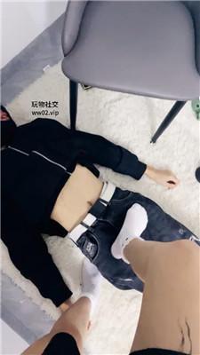 沐沐大大鞭打/白袜脚踩踏/裸足狂舔 JS241025-5
