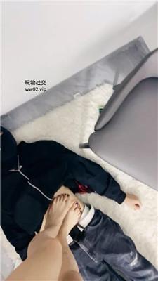 沐沐大大鞭打/白袜脚踩踏/裸足狂舔 JS241025-5