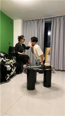 辣姐袜子塞嘴重度强制鞭打 JS241025-10