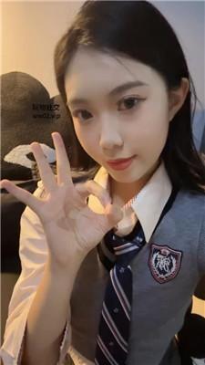 狗哥开发素人小姐姐皮鞋白袜踩虐 bf46196