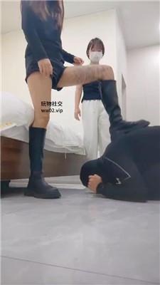 女生也能很暴力双S-纹身精神小妹暴揍老师 JS241112-22