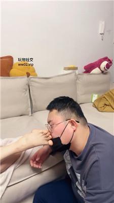 埋汰御姐女神玉足踩虐 bf49892